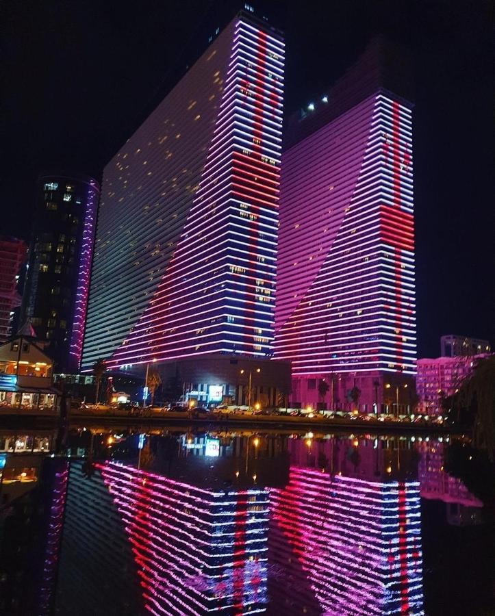 Orbi Twin Tower Apartement Batoumi Extérieur photo